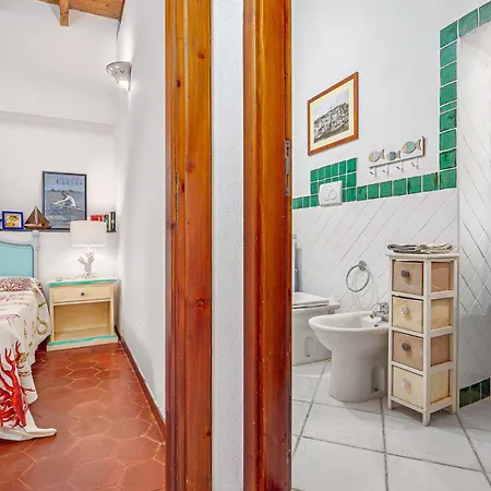 Casetta Rustica Sul Mare - Cala Francese Apartment *